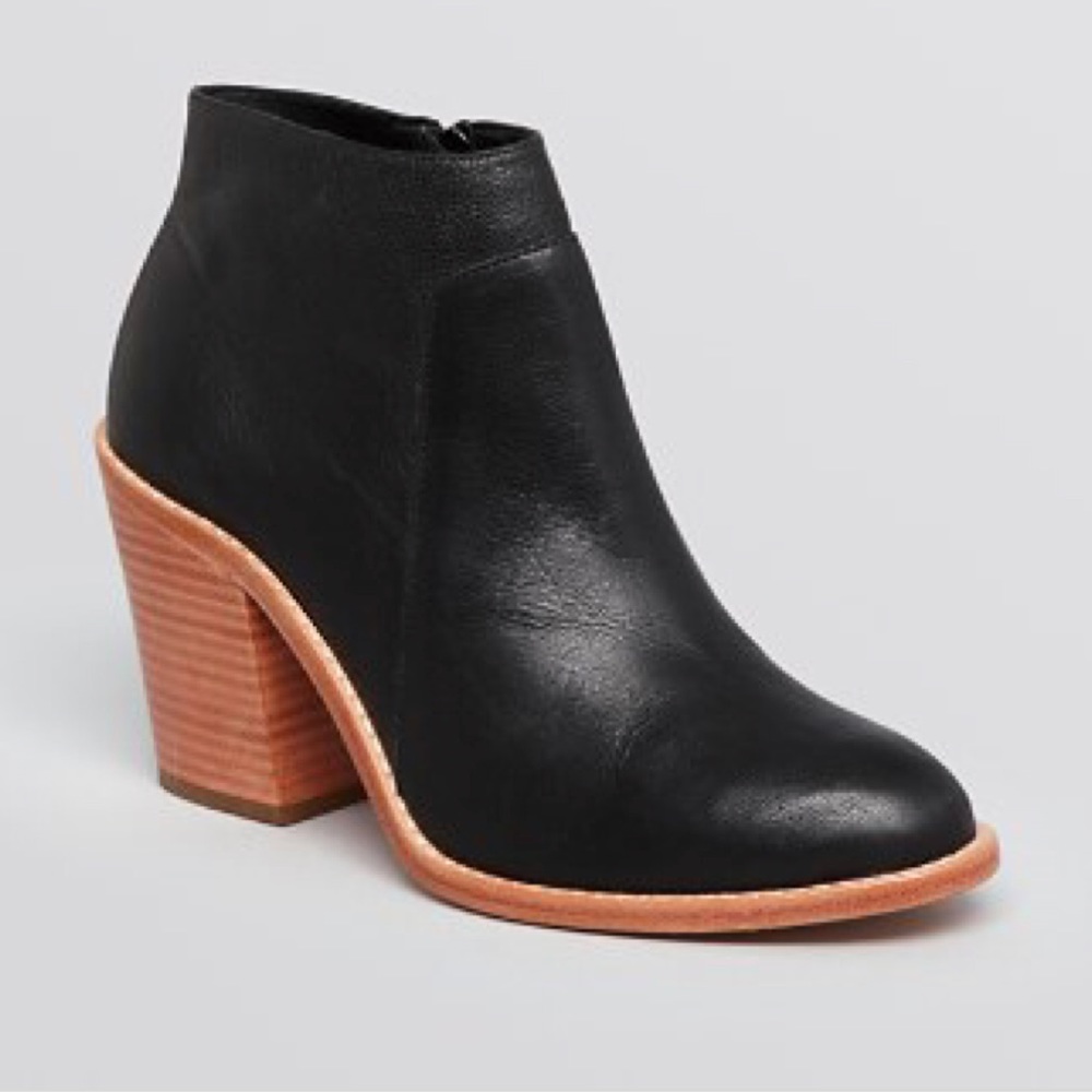 LOEFFLER RANDALL Ella Ankle Bootie!!! Sz 7 excellent condition
